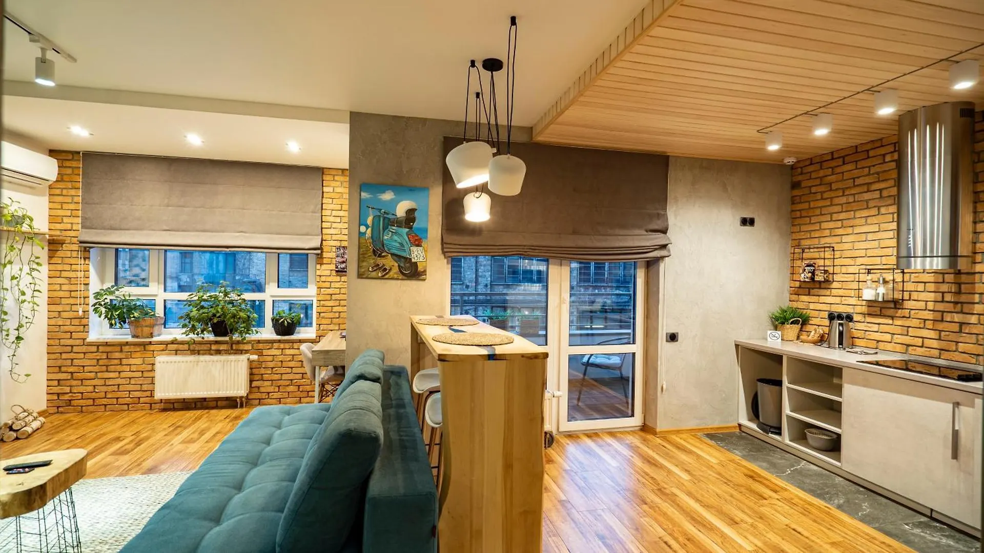 Loft Apartment Near Smart Plaza Polytech キエフ