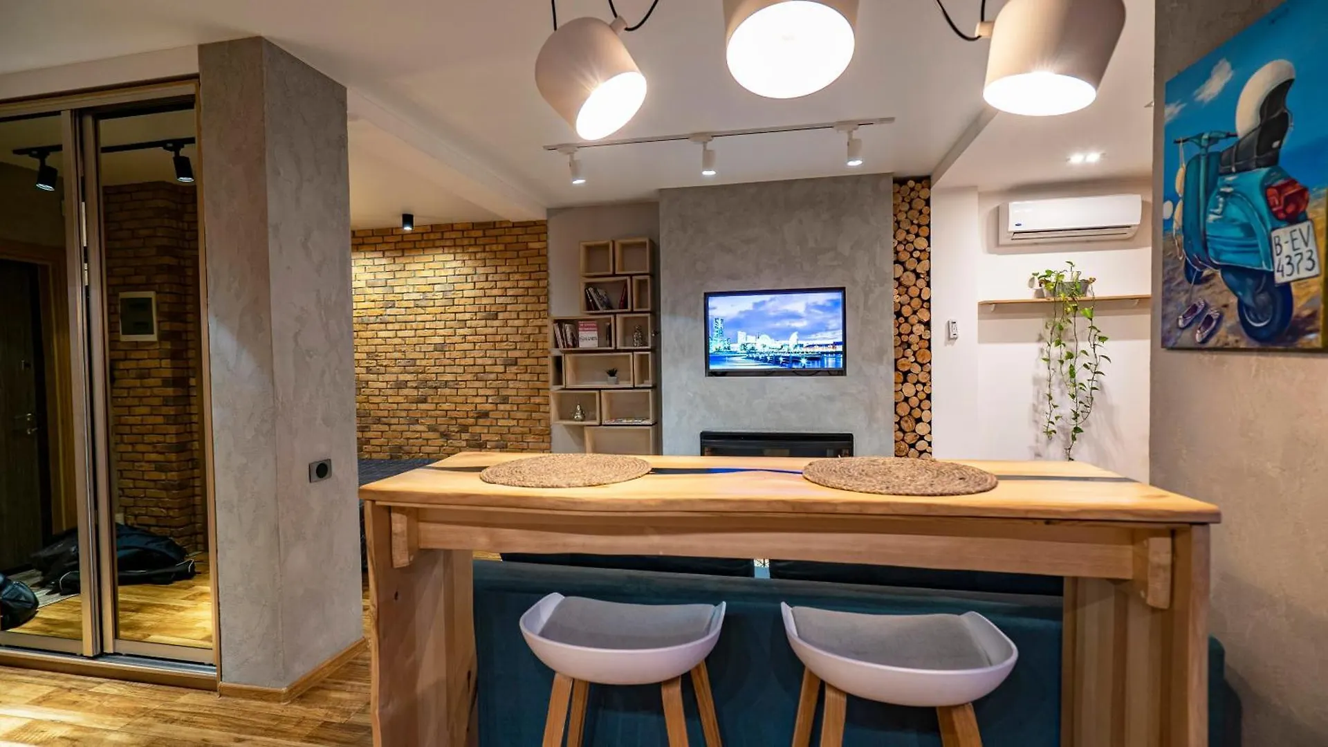 Loft Apartment Near Smart Plaza Polytech キエフ ウクライナ